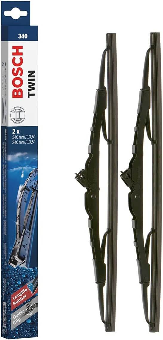Die Packung und die Wischerblätter des Scheibenwischer-Sets Bosch 340 für den Land Rover Defender im Detail - zweimal das 34cm Wischerblatt Die Packung und die Wischerblätter des Scheibenwischer-Sets Bosch 340 für den LAND ROVER Defender im Detail - zweimal das 34cm Wischerblatt