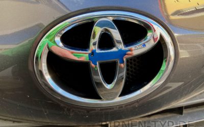 Die passenden Scheibenwischer für den Toyota Corolla Hatchback für vorne & hinten (Typ E12;JTD, BJ 2002 bis 2006)