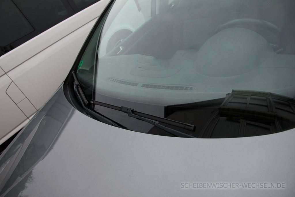 Die passenden Scheibenwischer für den VW Golf V für vorne & hinten (Typ 1K,  BJ 2003 bis 2008) 